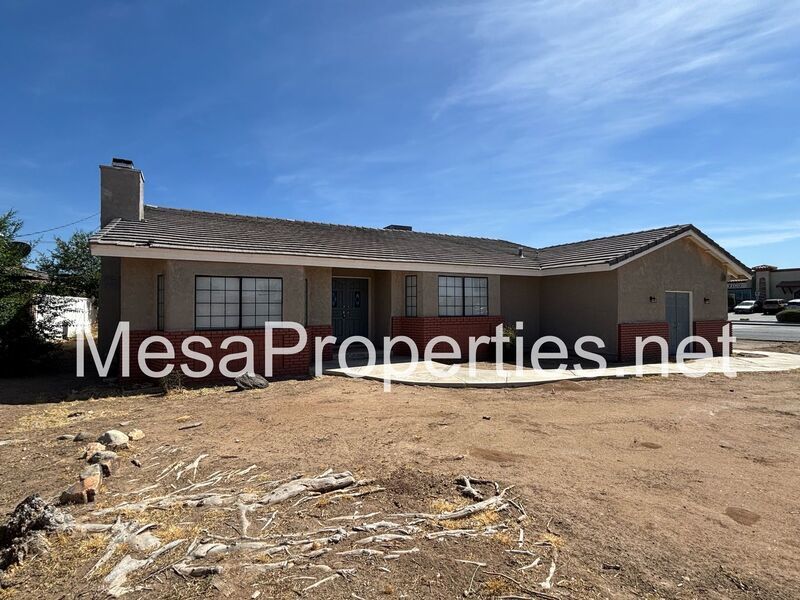 Welcome to this spacious and well-maintained 3 bedroom, 2-bathroom home with a bonus room! property image