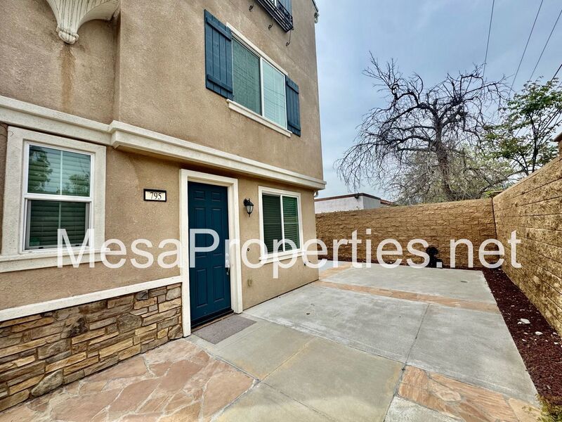 Stunning 3-bedroom, 3-bathroom townhome in Pomona! property image