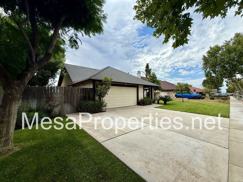 Lovely 3 bed/2ba Home in Garden Terrace w/ Large Backyard! property image
