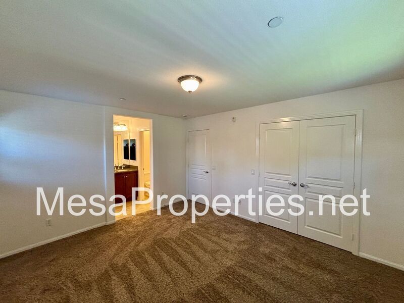 Stunning 3 Bed 3.5 Bath Townhouse in Rancho Cucamonga property image