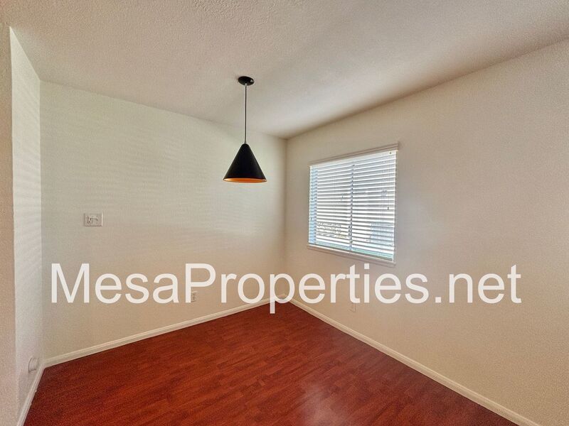 Beautiful 2 Bedroom Townhouse in La Verne! Brand new carpet and paint! property image