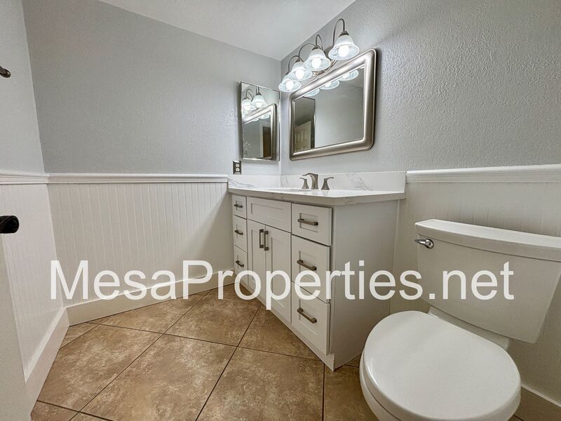 MUST SEE! Stunning 4 Bedroom/2.5 Bathroom Home in Northern Rialto! Beautiful Mountain Views! property image