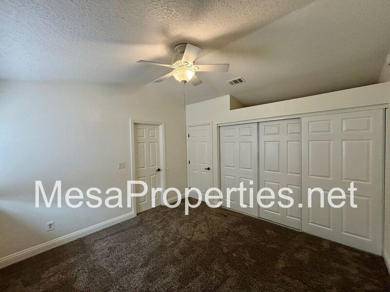 MUST SEE! Stunning 4 Bedroom/2.5 Bathroom Home in Northern Rialto! Beautiful Mountain Views! property image