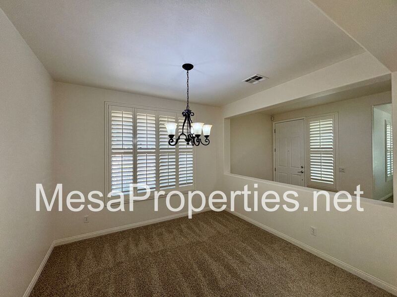 Beautiful 5 Bedroom / 4 Bathroom Home in Rancho Cucamonga! property image