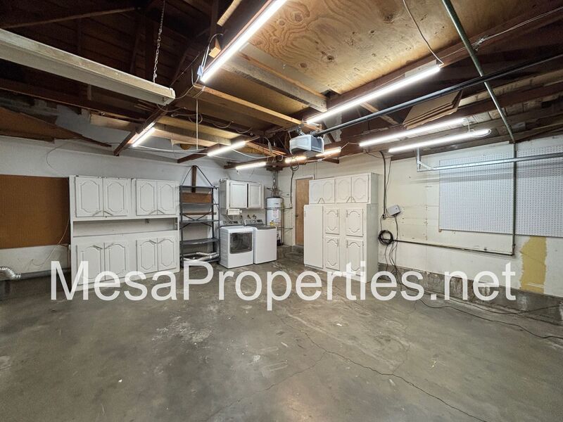 Beautiful 4 Bed 2 Bath Home in Riverside! property image
