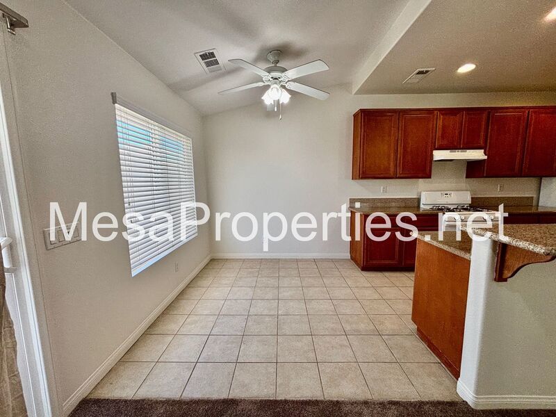 Spacious 5-Bedroom, 3-Bathroom home in Victorville property image