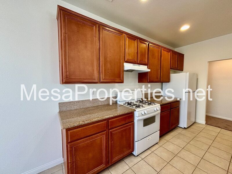 Spacious 5-Bedroom, 3-Bathroom home in Victorville property image