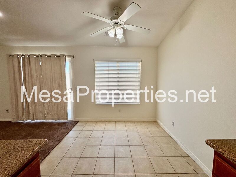 Spacious 5-Bedroom, 3-Bathroom home in Victorville property image