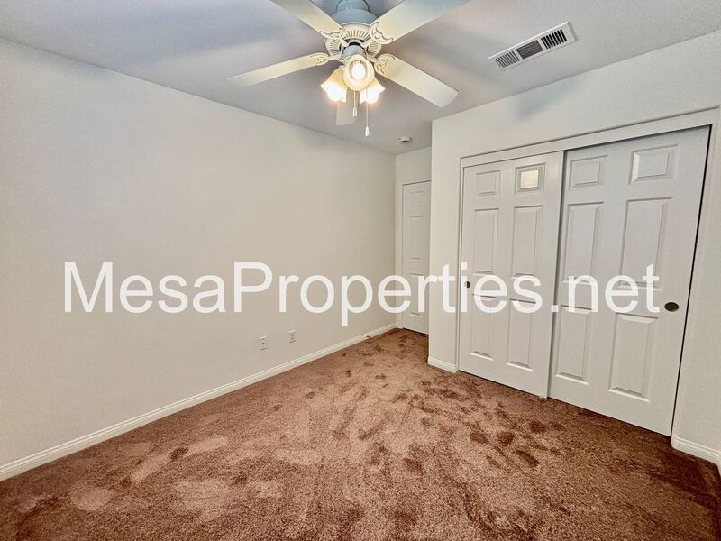 Spacious 5-Bedroom, 3-Bathroom home in Victorville property image