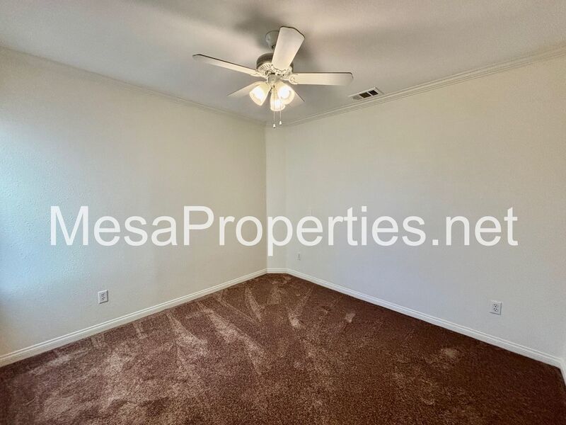 Spacious 5-Bedroom, 3-Bathroom home in Victorville property image