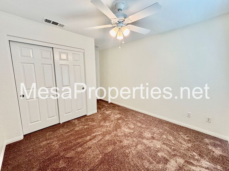 Spacious 5-Bedroom, 3-Bathroom home in Victorville property image