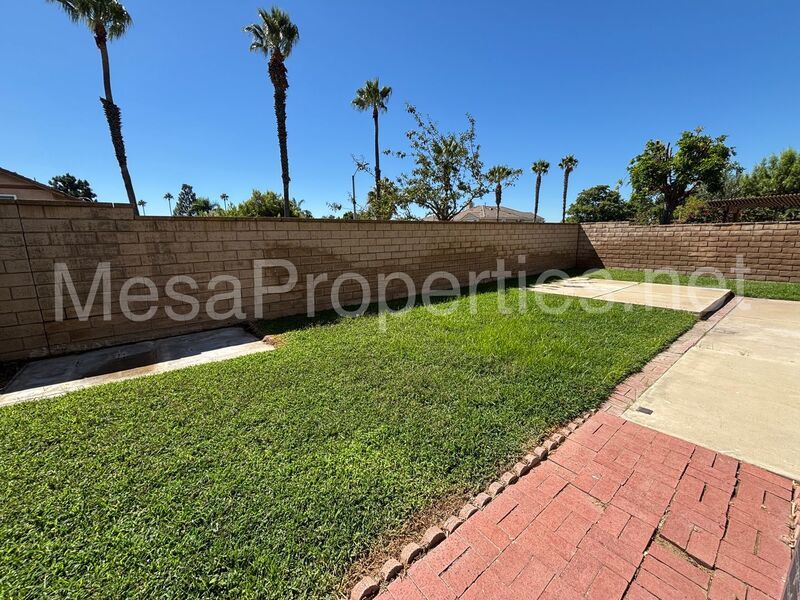 Marvelous 2 Story Home In Fontana! property image