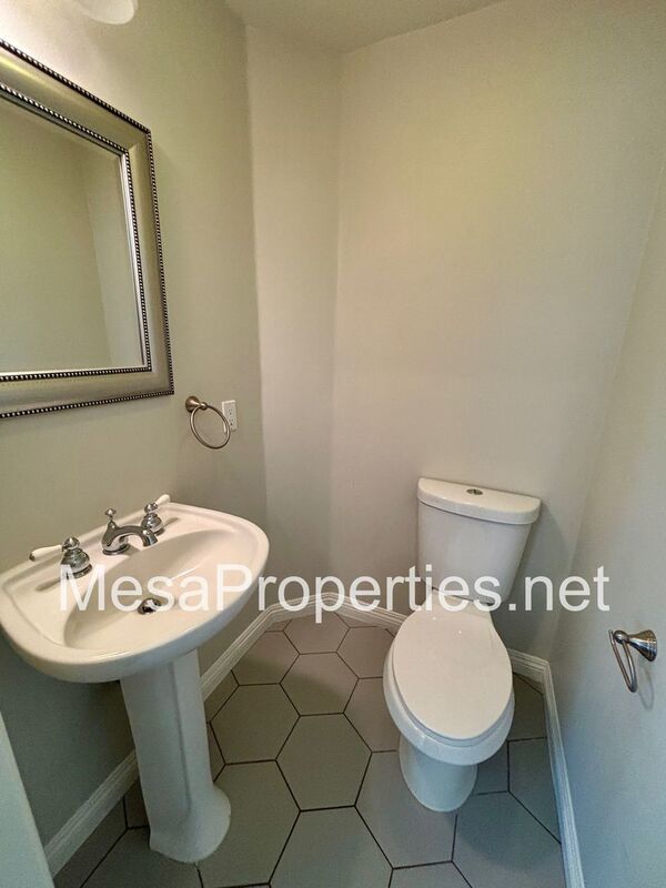 Beautiful 3 bed/2.25 ba Two Story House in Claremont! property image