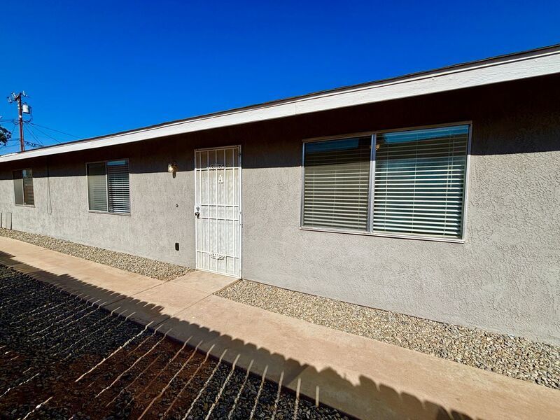 Beautiful 3 bedroom 2 bathroom Unit in Apple Valley! property image