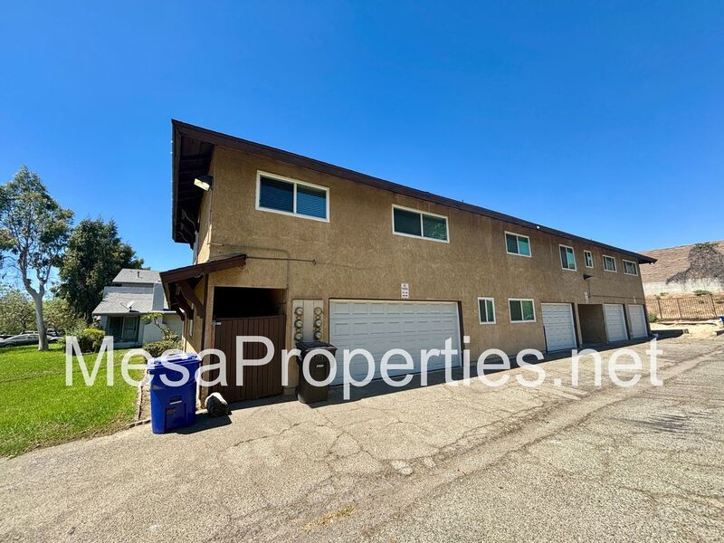 Beautiful 3 Bed, 1.5 Bath Apartment in Ontario property image