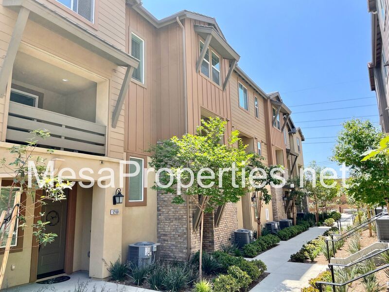 Beautiful 2 Bedroom 2.5 Bathroom Home in Rancho property image