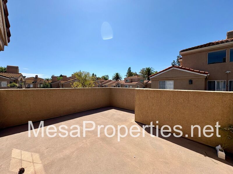 Gorgeous, Updated Move-In Ready 2 bed/1.5 ba Condo in Portofino at Creekside in Ontario! property image