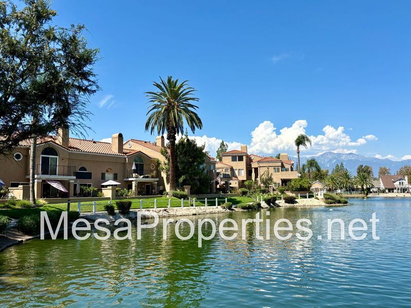 Gorgeous, Updated Move-In Ready 2 bed/1.5 ba Condo in Portofino at Creekside in Ontario! property image