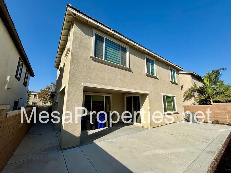Beautiful 5 bd/3ba Single Family Home in Ontario Ranch! property image