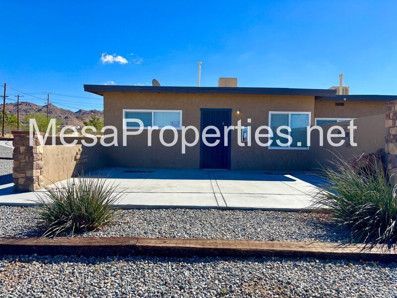 Water, Trash & Gas Included in Rent! Spacious 1 Bed 1 Bath Apartment in Apple Valley! property image
