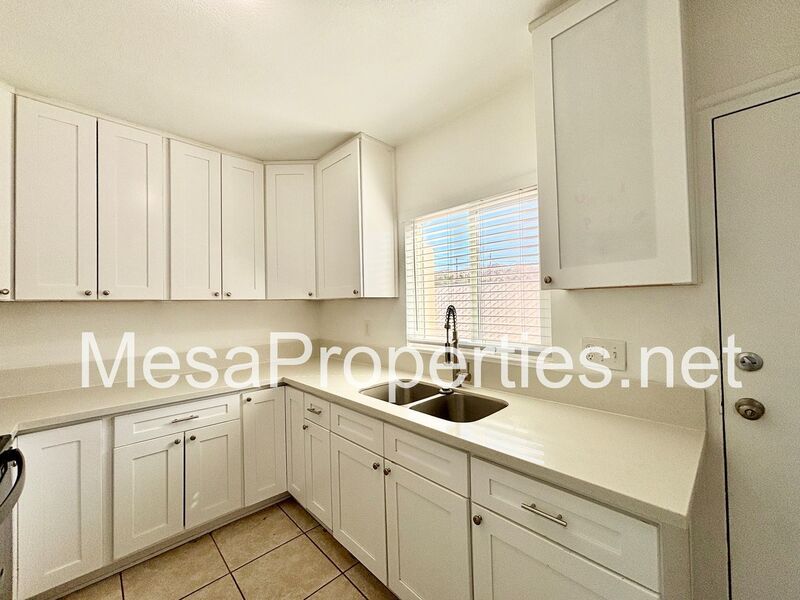 Water, Trash & Gas Included in Rent! Spacious 1 Bed 1 Bath Apartment in Apple Valley! property image