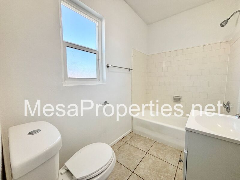Water, Trash & Gas Included in Rent! Spacious 1 Bed 1 Bath Apartment in Apple Valley! property image