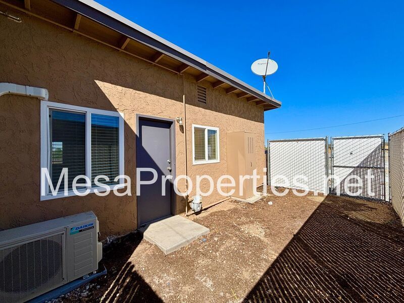 Water, Trash & Gas Included in Rent! Spacious 1 Bed 1 Bath Apartment in Apple Valley! property image