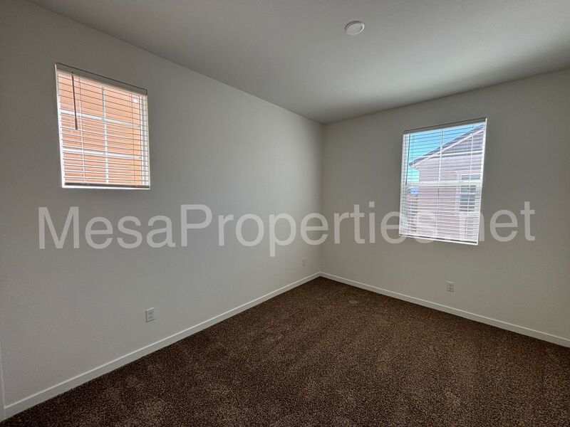 Move-In Ready 3 bed/2.5 ba Townhouse Located in Ontario Ranch property image