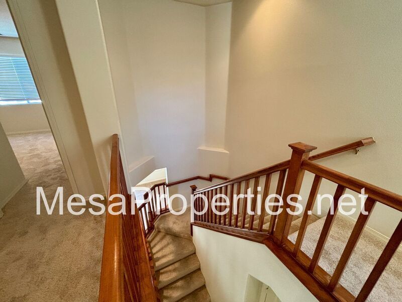 Must See! Beautiful 3 Bedroom/2.5 Bathroom Townhouse in Gated Community! property image