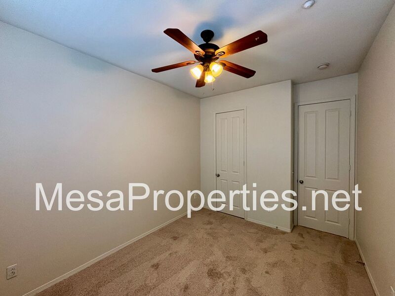 Must See! Beautiful 3 Bedroom/2.5 Bathroom Townhouse in Gated Community! property image