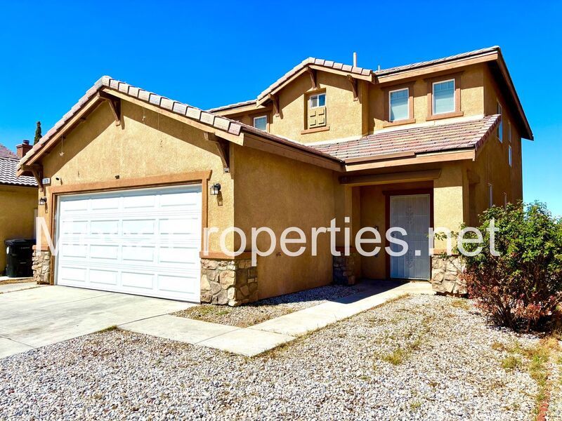 Spacious 4 Bedroom 2.5 Bath Home in Victorville property image