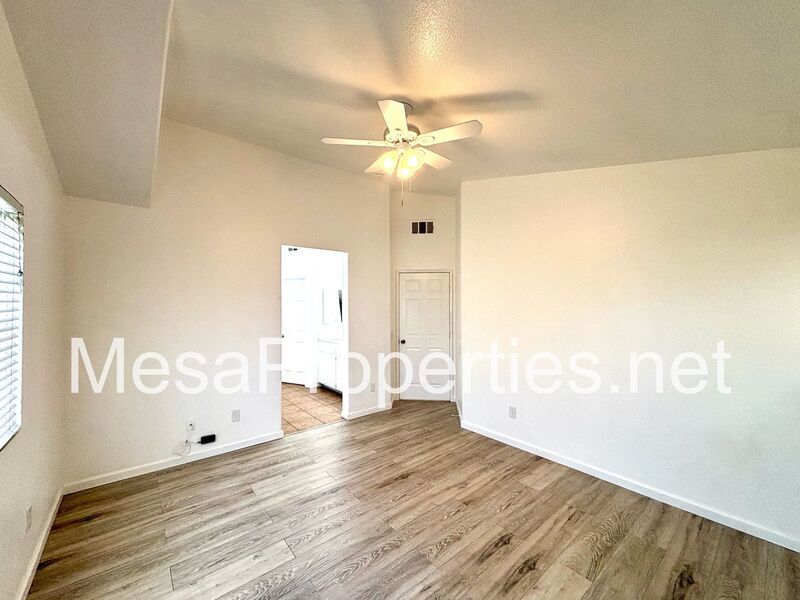 Spacious 4 Bedroom 2.5 Bath Home in Victorville property image