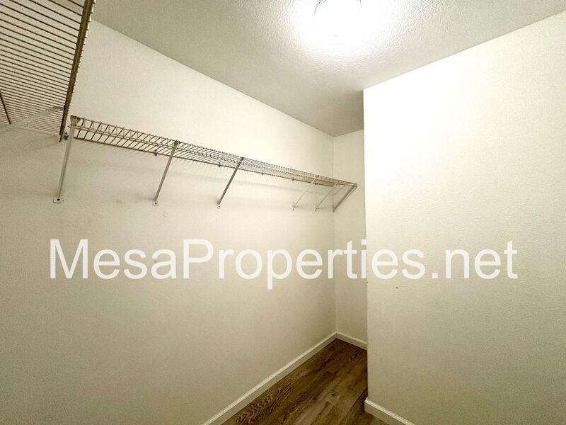 Spacious 4 Bedroom 2.5 Bath Home in Victorville property image