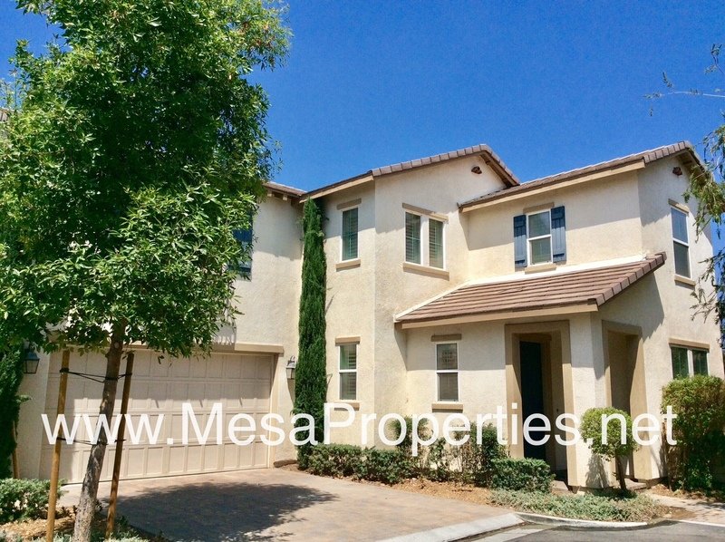 MUST SEE! Beautiful 4 Bedroom/3 Bath home in a gated community in Ontario! property image