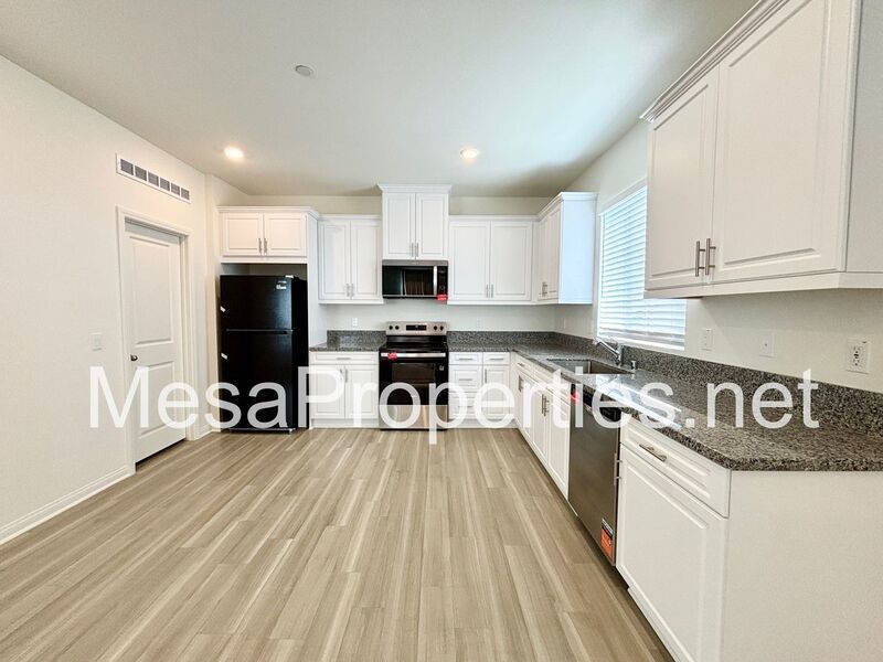 Brand New 4 Bed, 2 Bath Home in Victorville with Solar Included property image