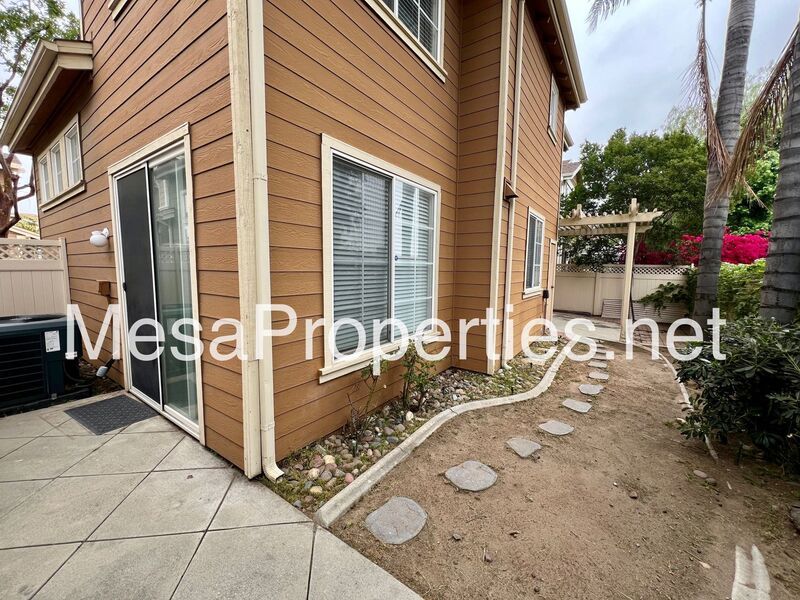 Beautiful 3 bed/2.25 ba Two Story House in Claremont! property image