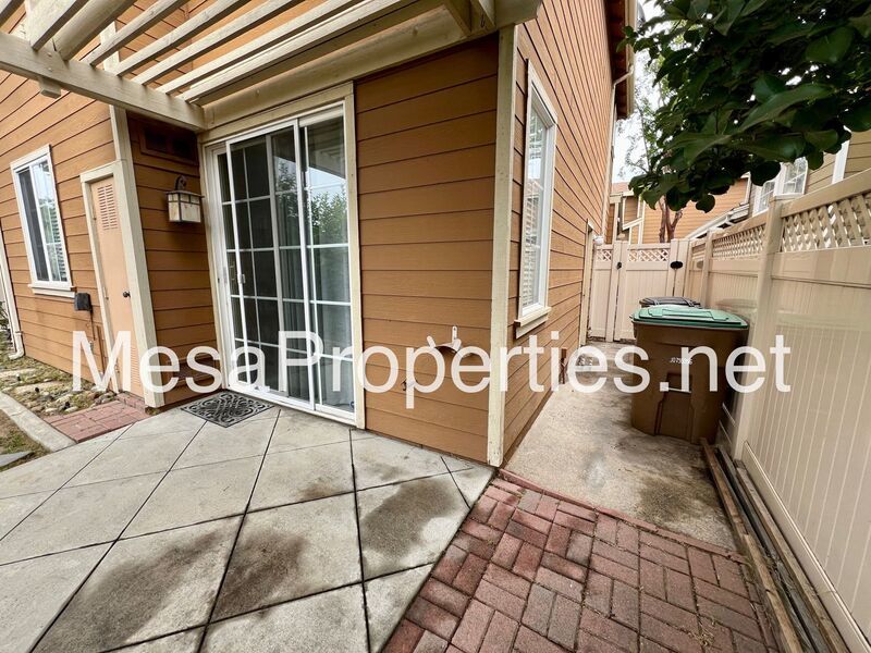Beautiful 3 bed/2.25 ba Two Story House in Claremont! property image